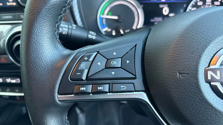 Nissan Juke 1.6 Hybrid N-Connecta 5dr Auto Hybrid Hatchback